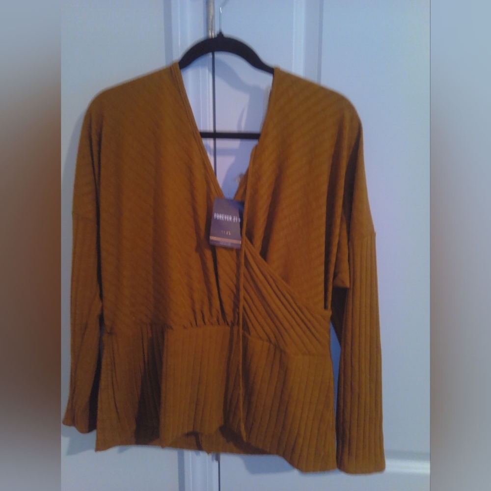 Forever 21 Burnt Orange  Top I New